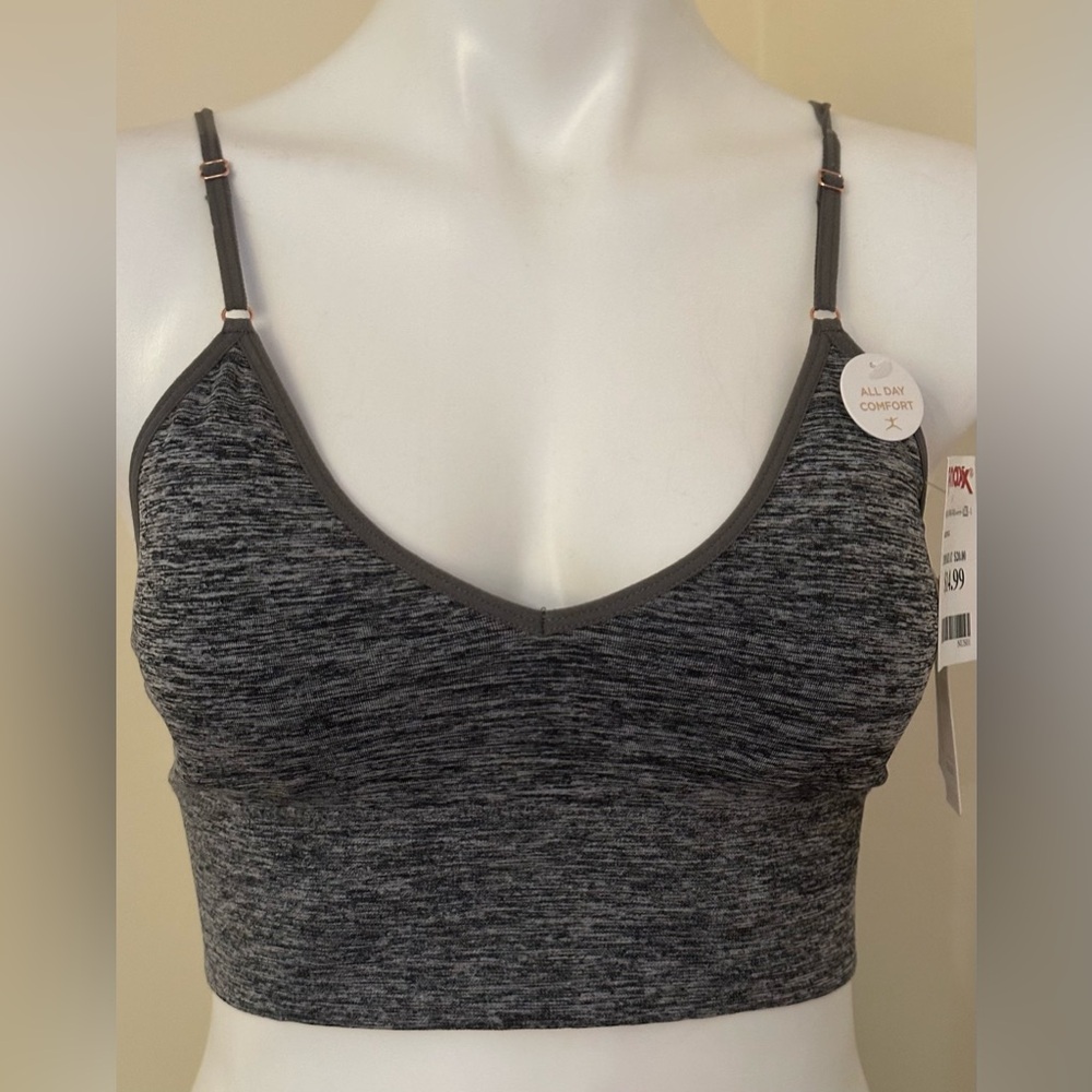 2 Danskin Pink & Gray Seamless Bralette V Back with Adjustable Straps Sz M - Picture 5 of 9